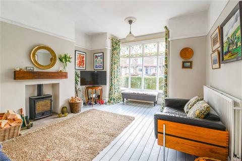 4 bedroom semi-detached house for sale, Avondale Crescent, Shipley, West Yorkshire, BD18