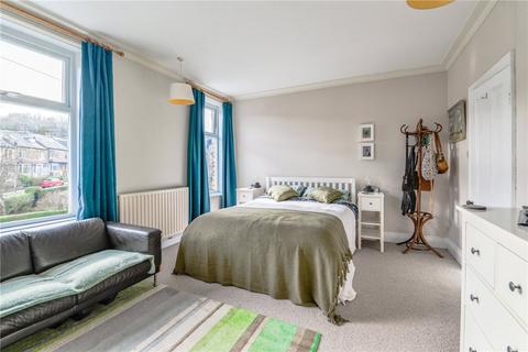 4 bedroom semi-detached house for sale, Avondale Crescent, Shipley, West Yorkshire, BD18