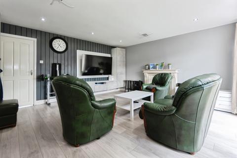 3 bedroom end of terrace house for sale, Vale Close, Birmingham