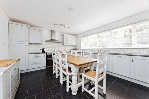 4 bedroom detached house for sale, Richborough road, Sandwich, CT13