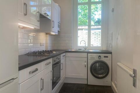 2 bedroom flat to rent, Sydenham Hill, London, SE26