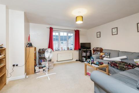 2 bedroom apartment for sale, Wood View, Deighton, Huddersfield