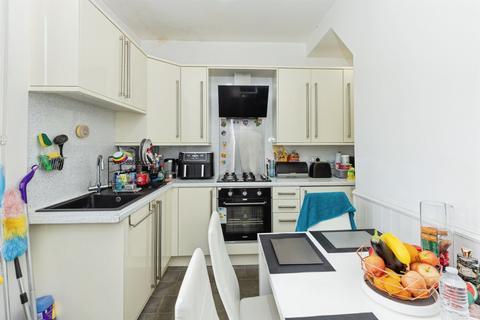 2 bedroom terraced house for sale, Arnold Street, Huddersfield