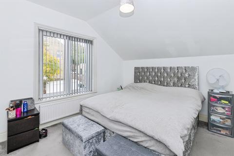 2 bedroom terraced house for sale, Arnold Street, Huddersfield
