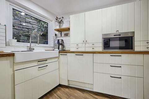 3 bedroom semi-detached house for sale, Lea Lane, Netherton, HUDDERSFIELD