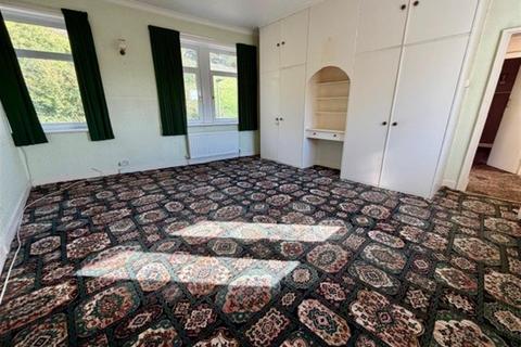2 bedroom end of terrace house for sale, Clough Road, Golcar, Huddersfield