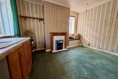2 bedroom end of terrace house for sale, Clough Road, Golcar, Huddersfield