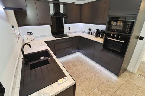 4 bedroom detached house for sale, Badger Sett, Bristol