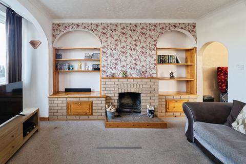 2 bedroom terraced house for sale, Weghill Road, Preston, Hull