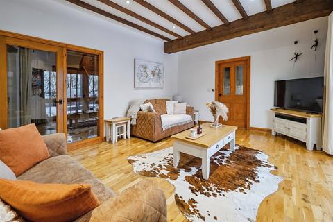 3 bedroom barn conversion for sale, Enholmes Lane, Patrington, Hull