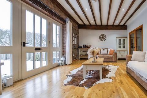 3 bedroom barn conversion for sale, Enholmes Lane, Patrington, Hull