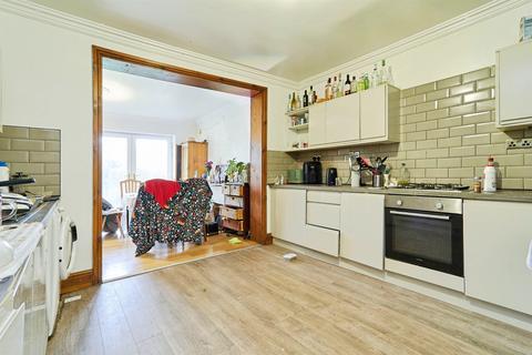 undefined, Hollin Mount, Leeds