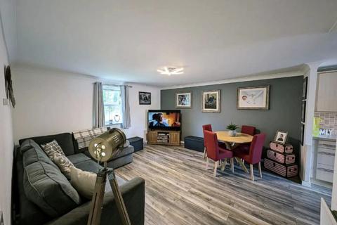 2 bedroom ground floor flat for sale, Mescott Meadows, Hedge End, Southampton