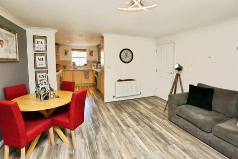 2 bedroom ground floor flat for sale, Mescott Meadows, Hedge End, Southampton