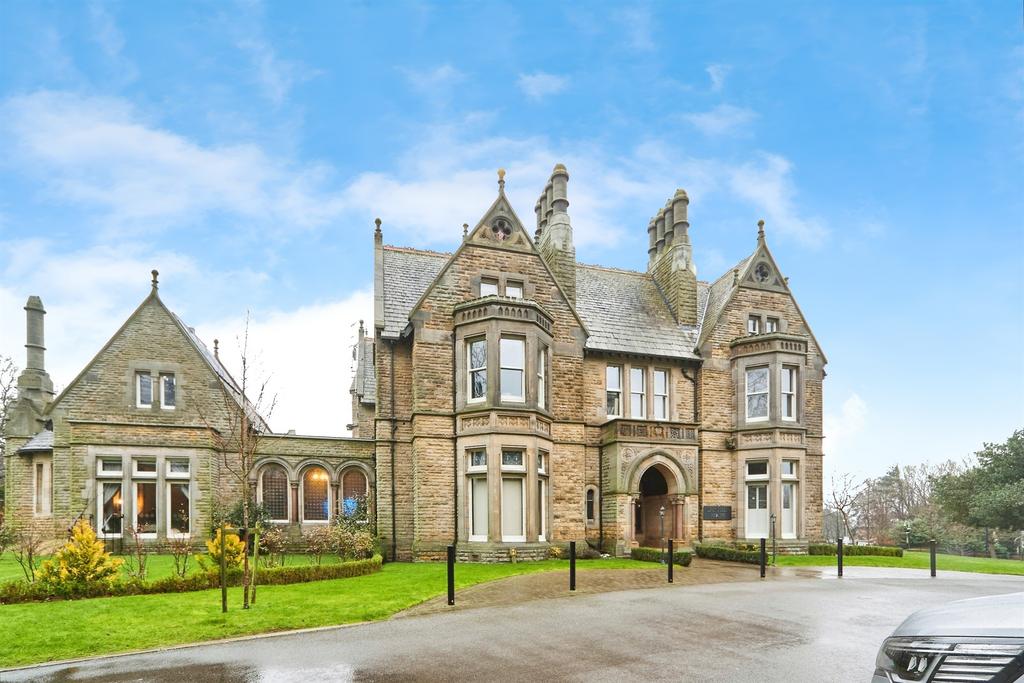 3 bedroom apartment for sale