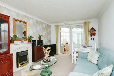 2 bedroom detached bungalow for sale, Merchant Way, Norwich
