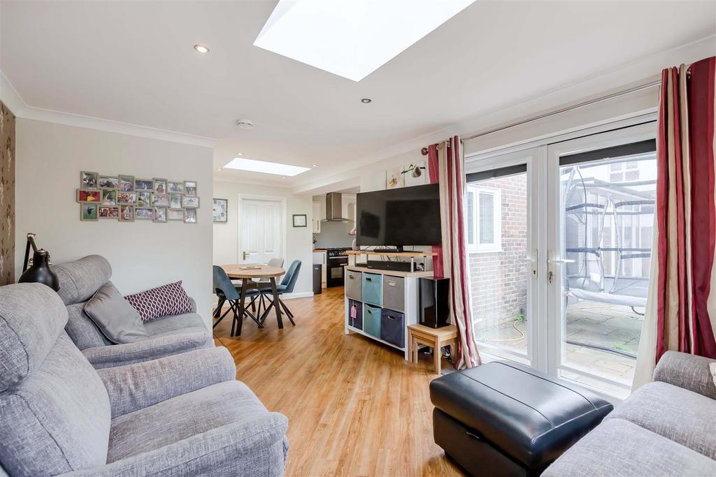 Upper Brighton Rd 15.jpg