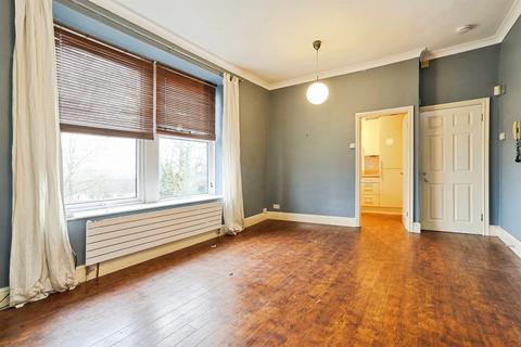 2 bedroom apartment for sale, Newlaithes Road, Horsforth, Leeds