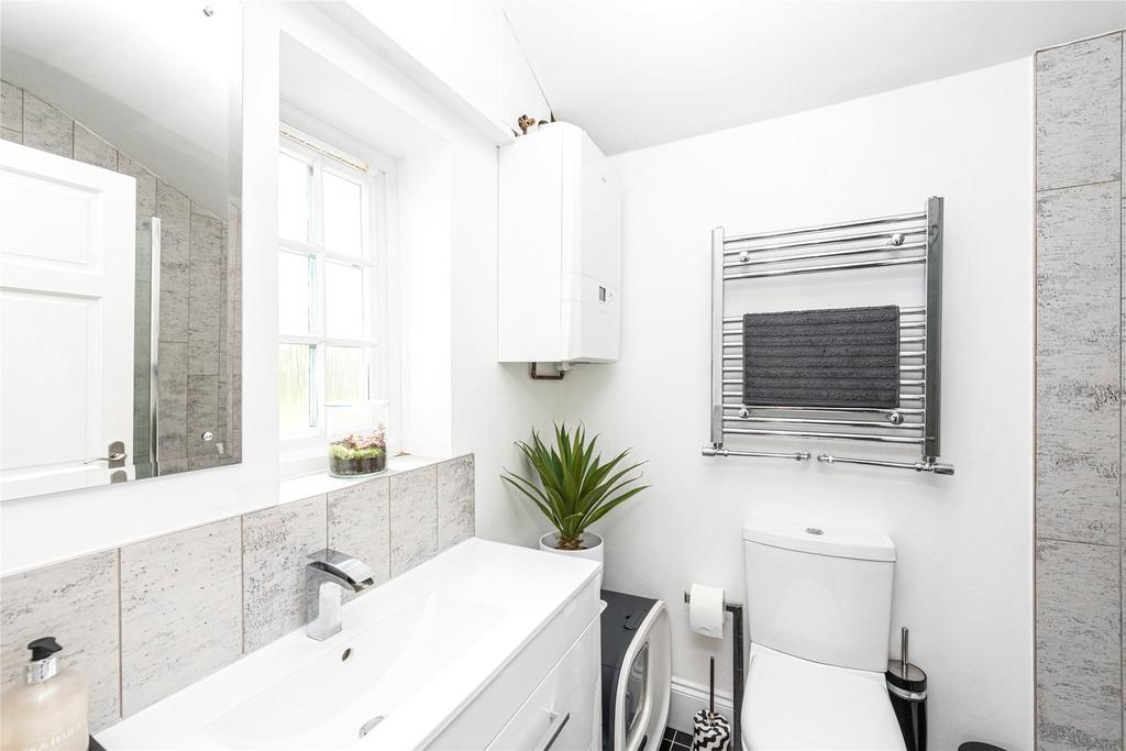 Grnd Flr Shower Room