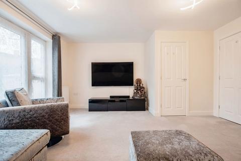 3 bedroom semi-detached house for sale, Bridgeview Close, Hemel Hempstead