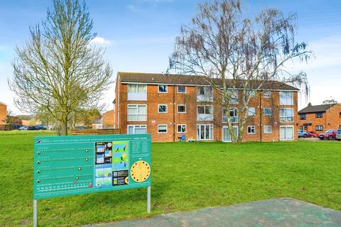 2 bedroom flat for sale, Milton Dene, Hemel Hempstead