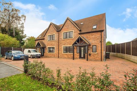 3 bedroom semi-detached house for sale, Bedmond Road, Abbots Langley