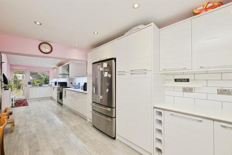 5 bedroom detached house for sale, Little Brays, HARLOW