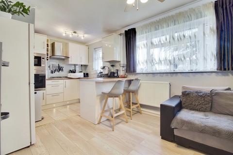 undefined, Blackbush Spring, HARLOW