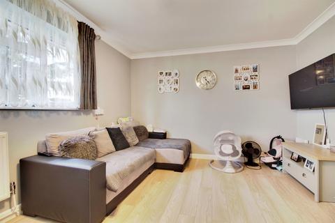 undefined, Blackbush Spring, HARLOW