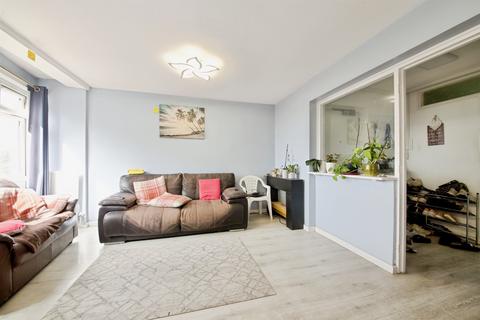 2 bedroom flat for sale, Wedhey, Harlow
