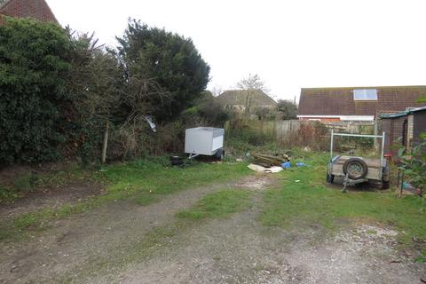 undefined, Edinburgh Road, Holt
