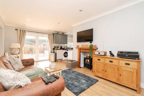 undefined, Lodge Close, Holt