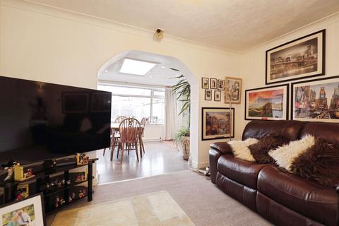 undefined, Stonefall Avenue, Harrogate