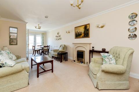 2 bedroom flat for sale, Royston Road, Baldock