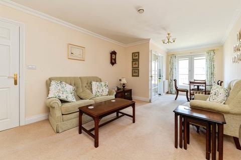 2 bedroom flat for sale, Royston Road, Baldock