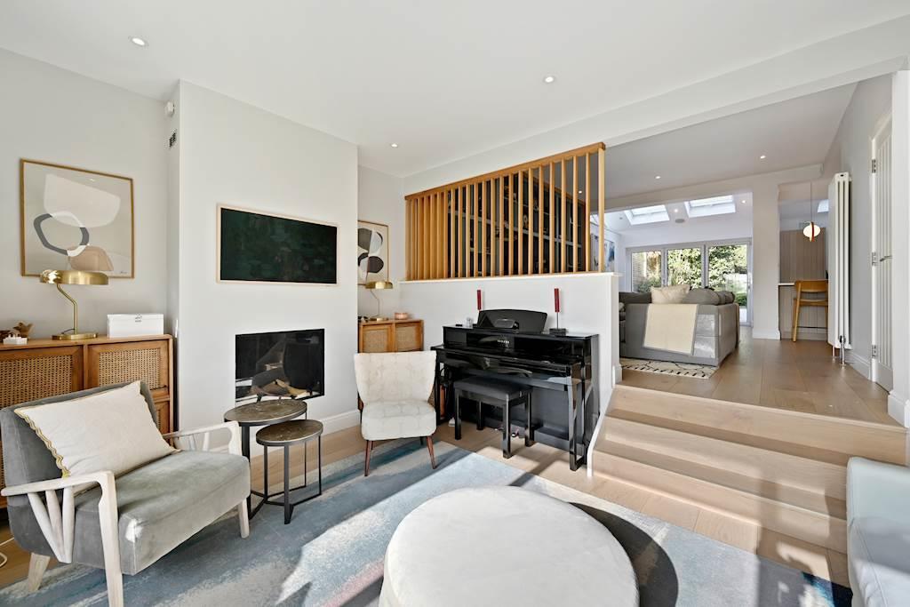 17 Makepeae Ave - Reception.JPG