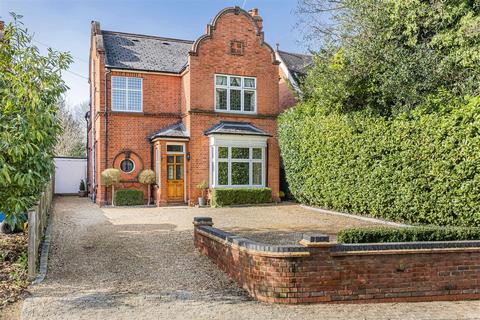 4 bedroom detached house for sale, Kidmore Road, Caversham, Reading