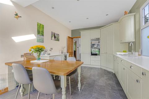 4 bedroom detached house for sale, Kidmore Road, Caversham, Reading