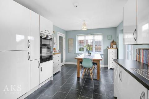 3 bedroom semi-detached house for sale, Clayton Gardens, Derby DE65