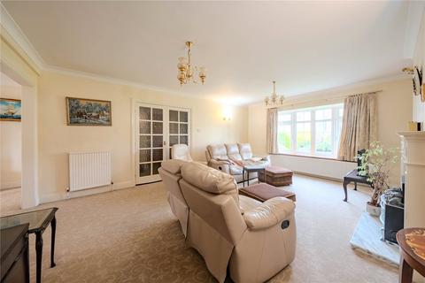 3 bedroom apartment for sale, Sandmoor Green, Leeds, West Yorkshire