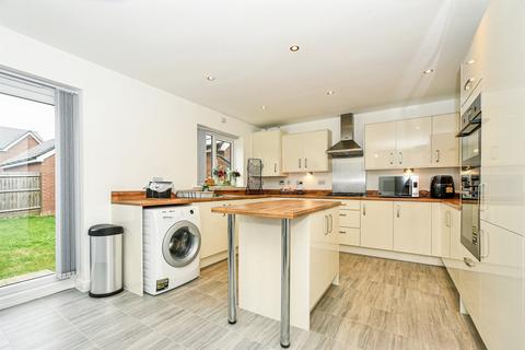 4 bedroom detached house for sale, Magdalene Close, South Marston, Swindon