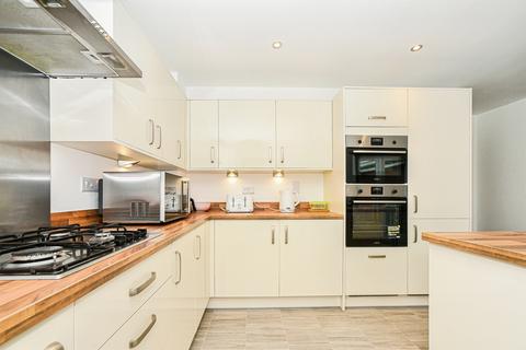 4 bedroom detached house for sale, Magdalene Close, South Marston, Swindon