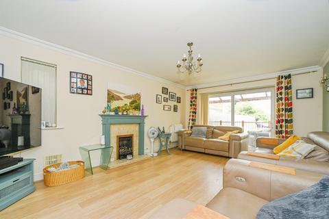 5 bedroom detached house for sale, Manor Meadows, South Marston, Swindon
