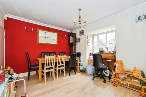 5 bedroom detached house for sale, Manor Meadows, South Marston, Swindon