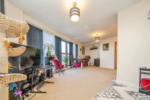 2 bedroom flat for sale, Reavell Place, Ipswich