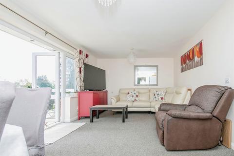 2 bedroom terraced bungalow for sale, Waveney Road, Ipswich
