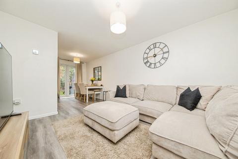 2 bedroom terraced house for sale, Buttercup Close, Ipswich