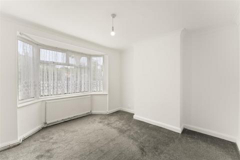 4 bedroom semi-detached house for sale, North Hyde Road, Hayes UB3