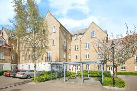 2 bedroom flat for sale, Alnesbourn Crescent, Ipswich