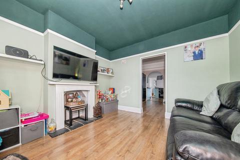 3 bedroom terraced house for sale, Sproughton Road, Ipswich